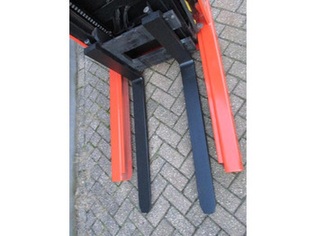Pallet truck BT RWE120: picture 4