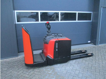 Pallet truck Toyota LPE 250: picture 2