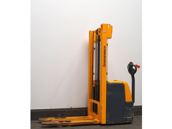 Stacker JUNGHEINRICH EJC