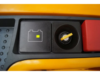 Stacker Jungheinrich EJC214z: picture 4