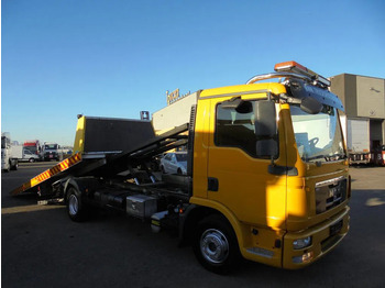 Autotransporter truck MAN TGL 12.220 + manual + full option+ BRIL + WINCH + Discounted from 42.950,-: picture 2