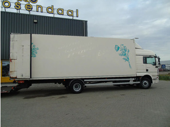 Box truck MAN TGM 12.250 + EURO 6 + LIFT: picture 3