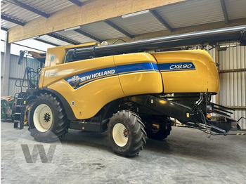 Combine harvester New Holland CX 8.90: picture 5