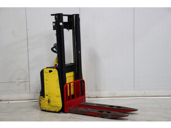 Stacker HYSTER