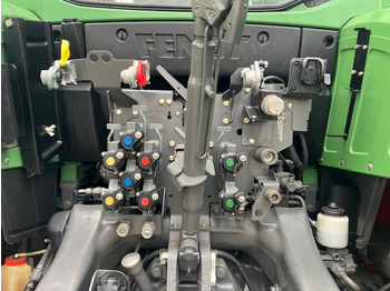 Farm tractor FENDT 724 profi plus: picture 4