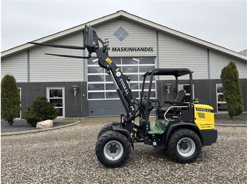 Compact loader