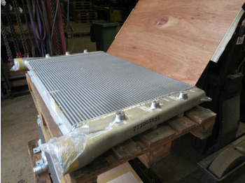 New Intercooler for Construction machinery Case LN002560: picture 2