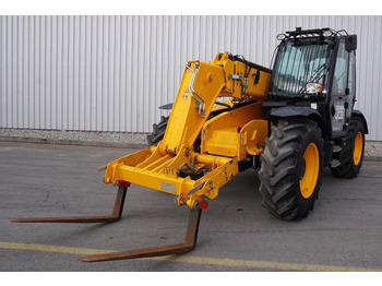 Telescopic handler JCB