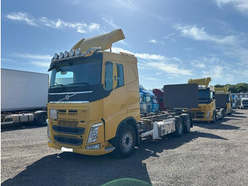 Container transporter/ Swap body truck VOLVO FH 500