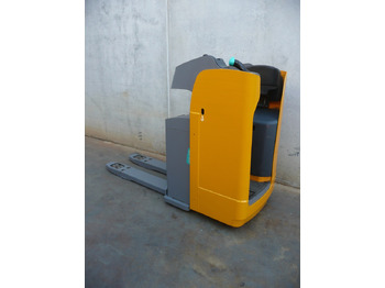 Pallet truck JUNGHEINRICH