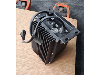 Battery BATTERY CHARGER 12V – VECTOR: picture 5