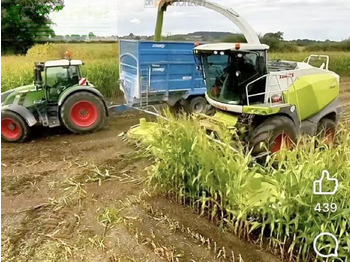 Forage harvester CLAAS Jaguar 870