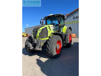 Farm tractor CLAAS Axion 830