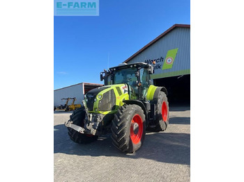 Farm tractor CLAAS Axion 830