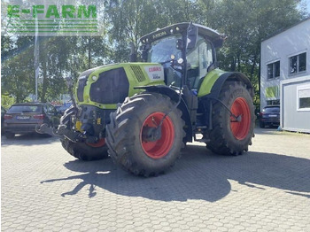 Farm tractor CLAAS Axion 830