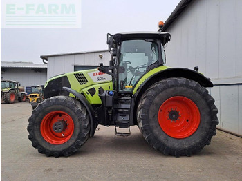 Farm tractor CLAAS Axion 870