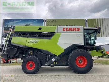 Combine harvester CLAAS Lexion