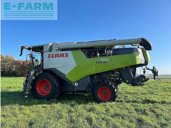 Combine harvester CLAAS