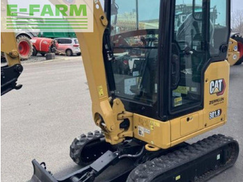 Mini excavator Caterpillar 301.8-05a: picture 3