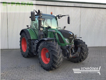 Farm tractor FENDT 724 Vario