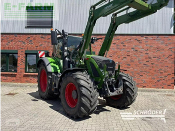 Farm tractor FENDT 724 Vario