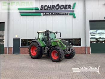 Farm tractor FENDT 724 Vario