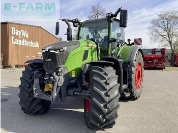 Farm tractor FENDT 728 Vario