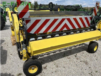 Forage harvester attachment JOHN DEERE