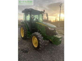 Farm tractor John Deere 5100r: picture 2