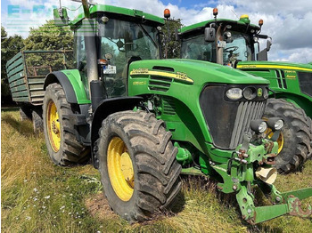 Farm tractor JOHN DEERE 7020 Series