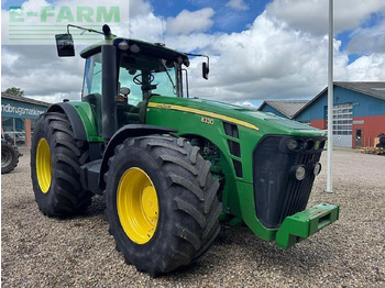 Farm tractor John Deere 8330: picture 2