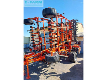 Cultivator KUHN