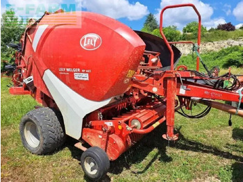 Square baler LELY