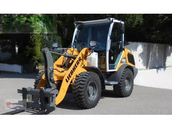 Mini excavator LIEBHERR L 506