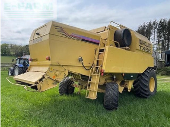 Combine harvester New Holland TX66: picture 3 Combine harvester New Holland TX66: picture 3