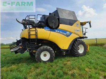 Combine harvester New Holland cr 8.80: picture 3