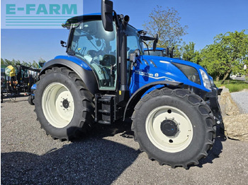 Farm tractor NEW HOLLAND T5