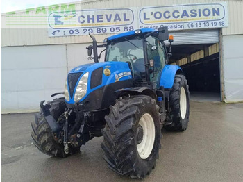 Farm tractor NEW HOLLAND T7