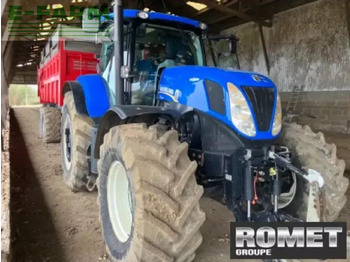 Farm tractor NEW HOLLAND T7