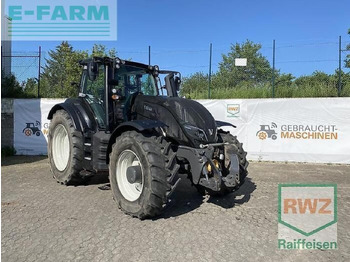 Farm tractor VALTRA T174