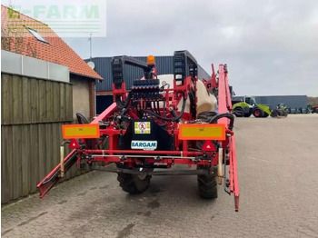 Trailed sprayer compact: picture 3