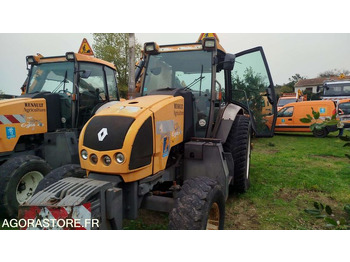 Farm tractor RENAULT