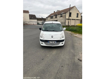 Car RENAULT