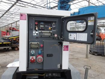 Generator set SDMO R33: picture 3 Generator set SDMO R33: picture 3
