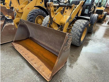 Wheel loader CAT 908M: picture 4