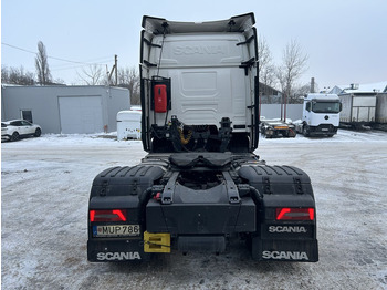 Tractor unit Scania R460: picture 4