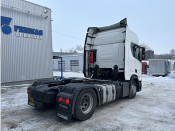 Tractor unit Scania R460: picture 3