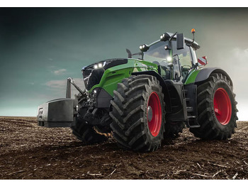 Farm tractor