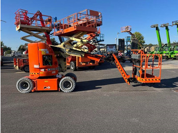 Articulated boom JLG