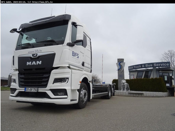 Container transporter/ Swap body truck MAN TGX